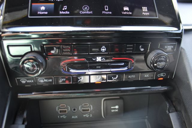 Used 2024 Jeep Grand Cherokee Altitude AWD/4WD image 20