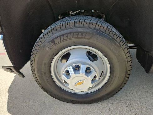 Used 2025 Chevrolet Silverado 3500 W/T w/ WT Convenience Package AWD/4WD image 29