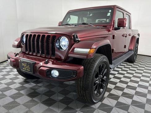 Used 2021 Jeep Gladiator Overland image 3