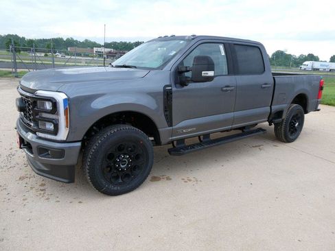 New 2026 Ford F350 Lariat w/ Black Appearance Package AWD/4WD image 9