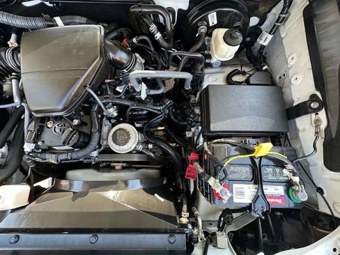 Used 2018 Toyota Tacoma SR5 image 33