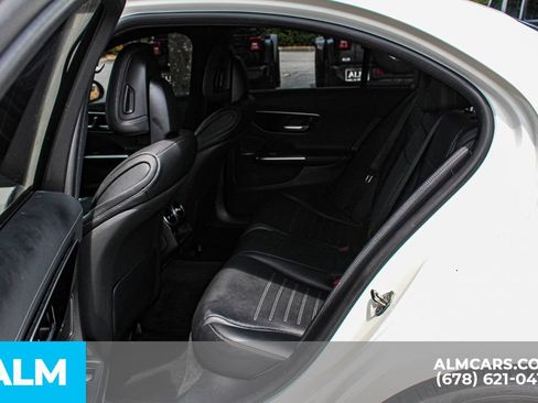 Used 2022 Mercedes-Benz C 300 Sedan w/ AMG Line w/ Night Package image 18