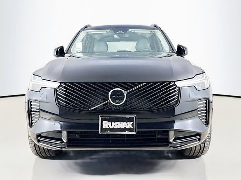 New 2026 Volvo XC90 B6 Ultra w/ Protection Package image 2