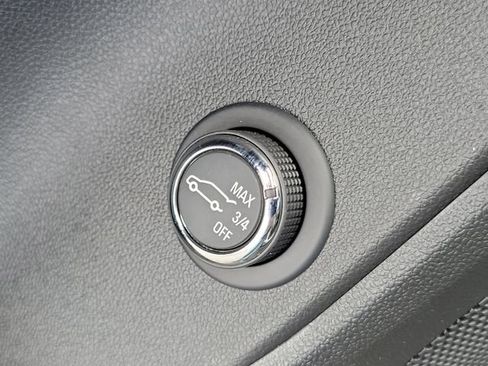 Certified 2025 Chevrolet Blazer LT w/ Convenience Package FWD image 16