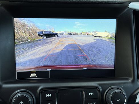 Used 2024 GMC Terrain SLT w/ Infotainment Package II AWD/4WD image 5