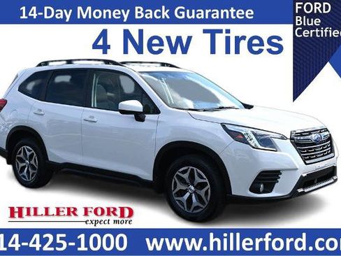 Used 2023 Subaru Forester Premium AWD/4WD image 1