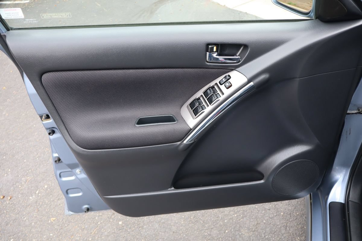 Used 2003 Toyota Matrix XR FWD image 25