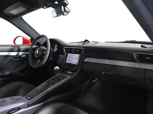 Certified 2018 Porsche 911 GT3 RWD image 17