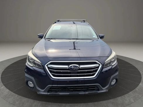 Used 2018 Subaru Outback 3.6R Touring AWD/4WD image 8