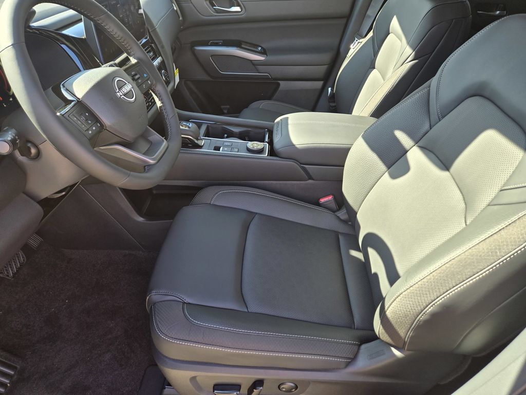 New 2026 Nissan Pathfinder SL w/ Cargo Package AWD/4WD image 11