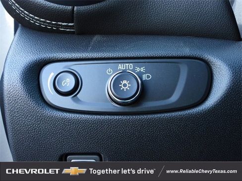 New 2025 Chevrolet Blazer LT w/ Convenience Package image 21