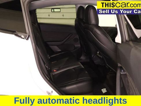 Used 2021 Tesla Model Y Long Range image 23
