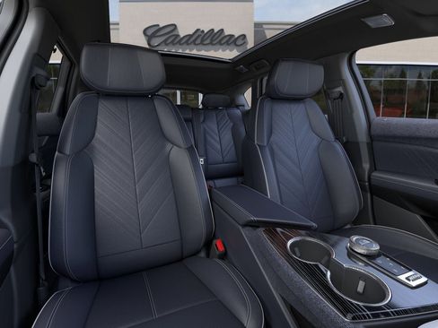 New 2025 Cadillac Optiq Sport 2 w/ LPO, ONYX Package image 16