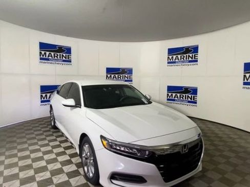 Used 2020 Honda Accord LX image 4