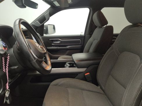 Used 2019 RAM 1500 Big Horn AWD/4WD image 17