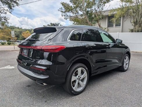 Used 2025 Audi Q5 Premium Plus w/ Premium Plus image 2