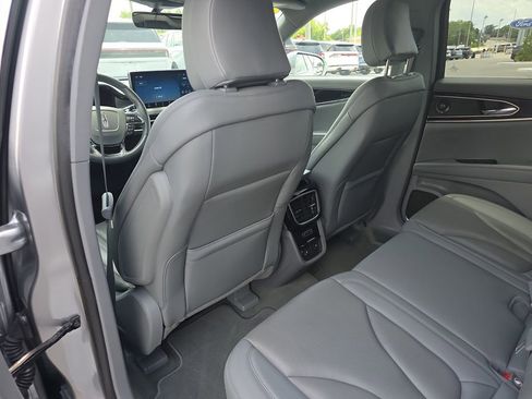 Certified 2022 Lincoln Nautilus Reserve FWD image 11