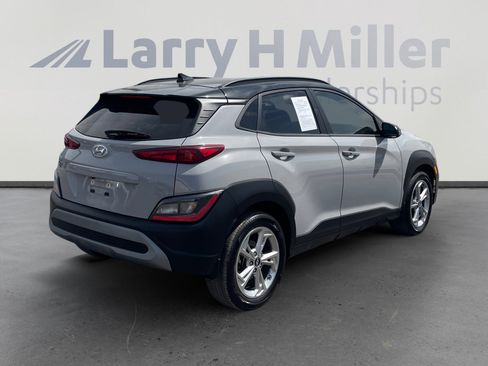 Used 2022 Hyundai Kona SEL image 5