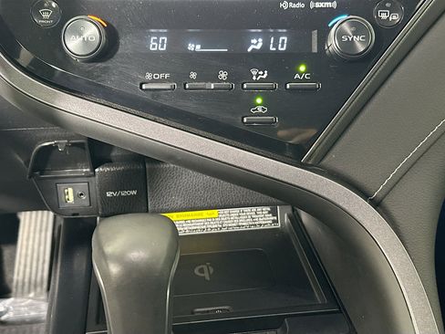 Used 2019 Toyota Camry XSE w/ Navigation Package image 23
