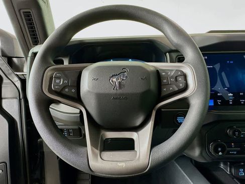 New 2025 Ford Bronco 4-Door image 15