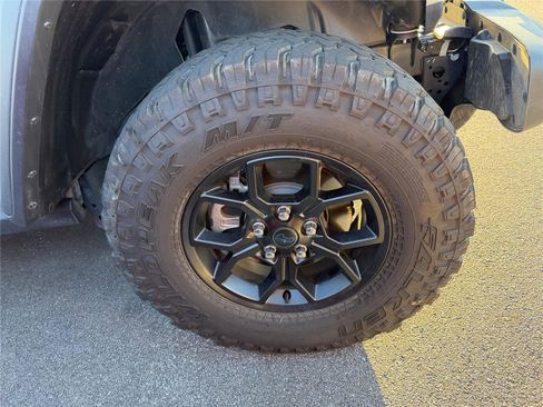 Used 2025 Jeep Wrangler Willys image 13