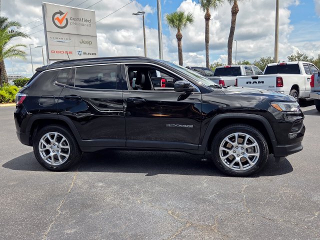 Certified 2023 Jeep Compass Latitude AWD/4WD image 8