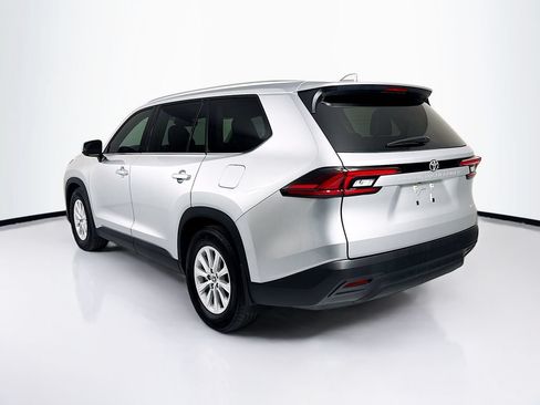 Used 2026 Toyota Grand Highlander FWD image 7