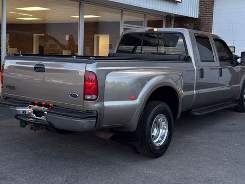 Used 2002 Ford F350 Lariat image 7