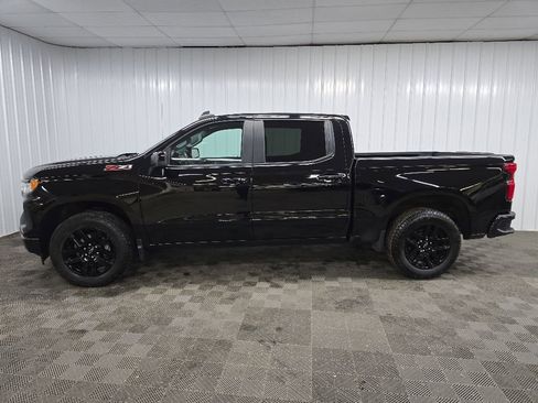 Used 2023 Chevrolet Silverado 1500 RST AWD/4WD image 5