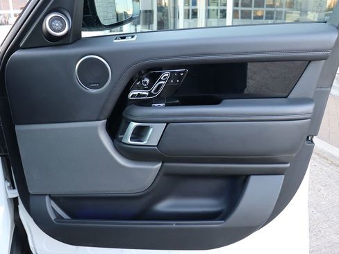 Used 2020 Land Rover Range Rover HSE image 46