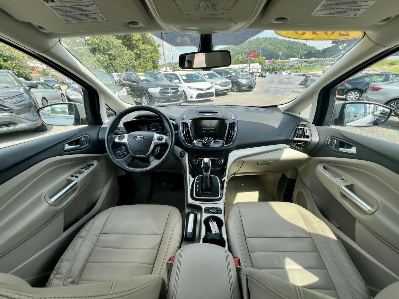 Used 2015 Ford C-MAX Energi SEL w/ Equipment Group 302A FWD image 19