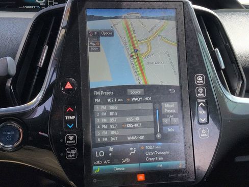 Used 2017 Toyota Prius Prime Advanced FWD image 16