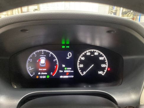 Certified 2027 Honda HR-V LX image 23