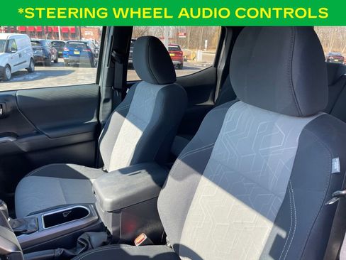 Used 2023 Toyota Tacoma TRD Sport image 18