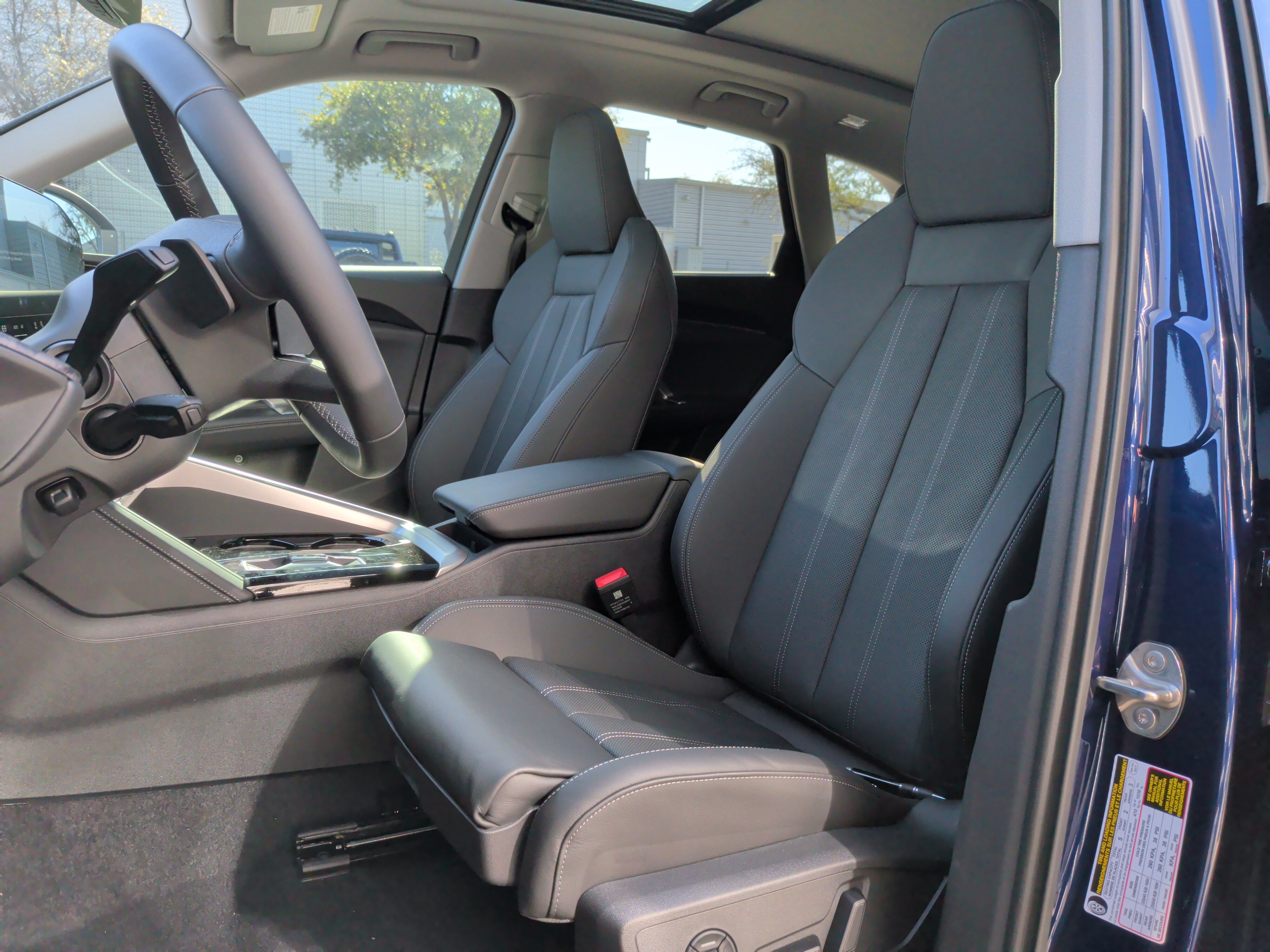 Used 2025 Audi Q5 Premium Plus AWD/4WD image 16