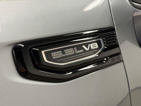 Used 2024 GMC Sierra 1500 Elevation w/ LPO, Elevation Black Package AWD/4WD image 38