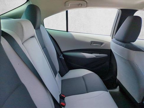 Certified 2025 Toyota Corolla LE FWD image 18
