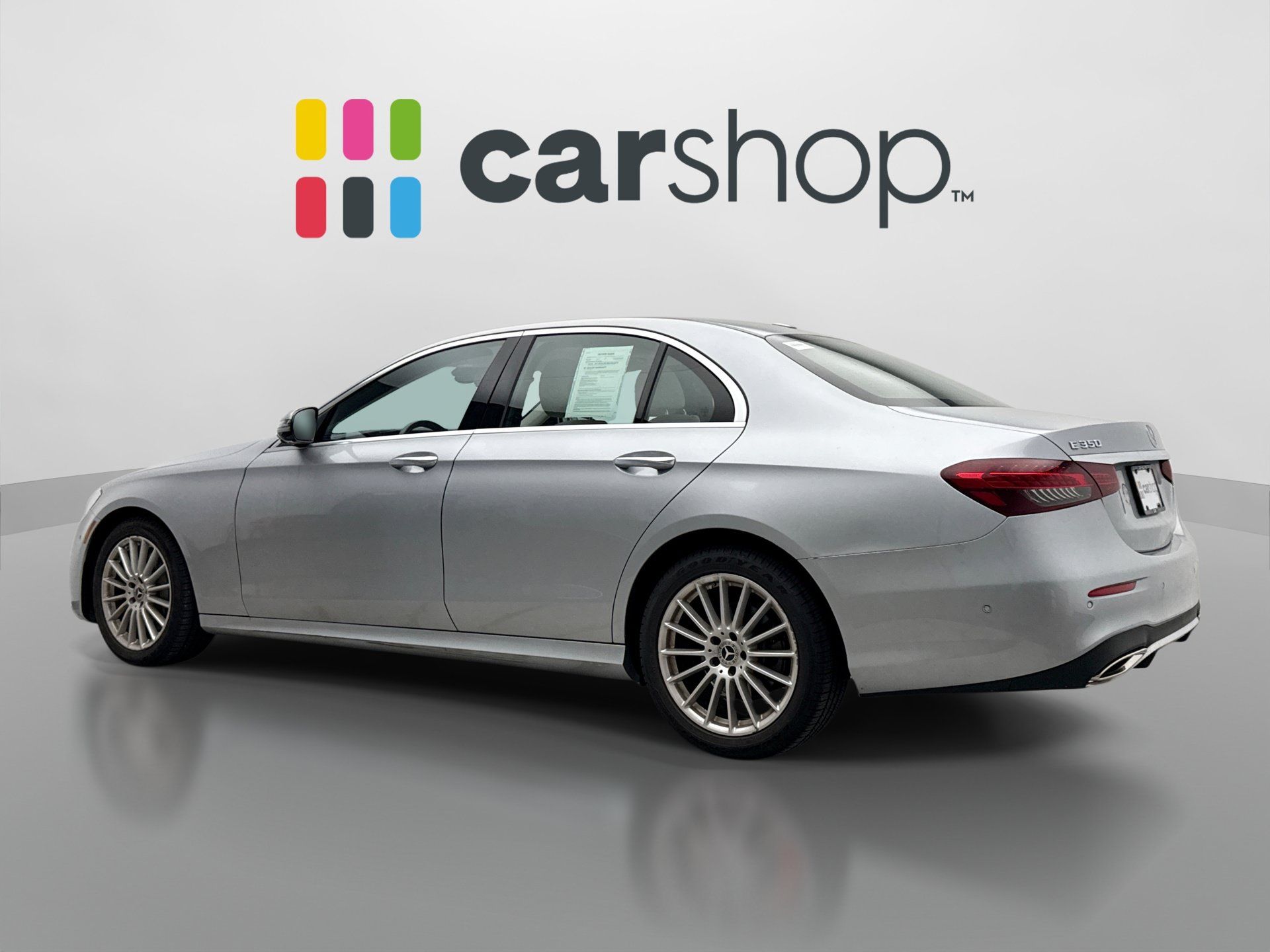 Used 2022 Mercedes-Benz E 350 4MATIC Sedan image 3