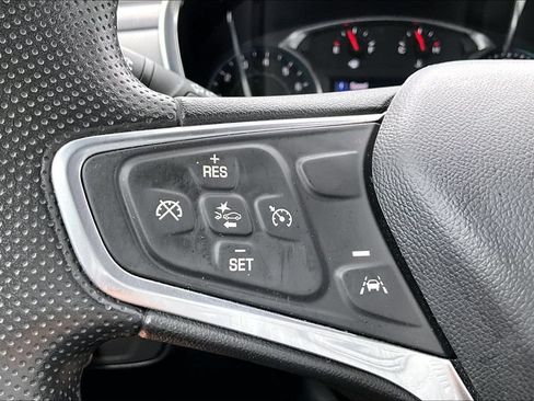 Used 2022 Chevrolet Equinox LT AWD/4WD image 16