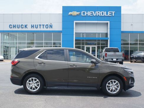 Used 2024 Chevrolet Equinox LT FWD image 1