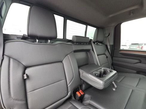 Used 2025 GMC Sierra 2500 Denali w/ Technology Package image 16