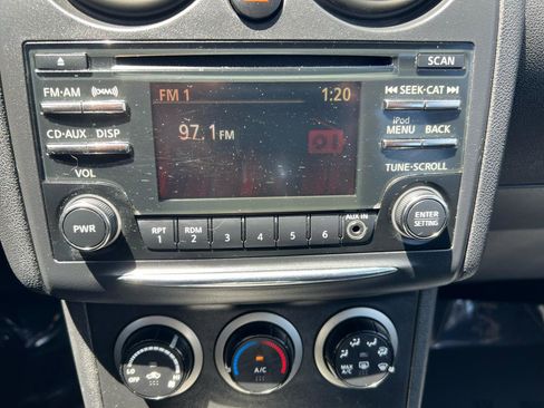 Used 2015 Nissan Rogue S w/ Convenience Package AWD/4WD image 21