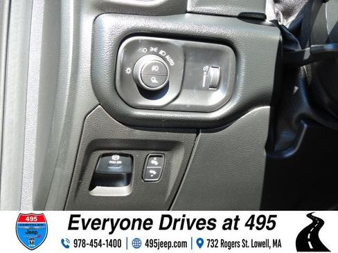 Used 2021 RAM 1500 Big Horn AWD/4WD image 18