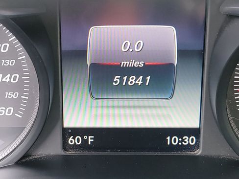 Used 2019 Mercedes-Benz GLC 300 4MATIC image 21