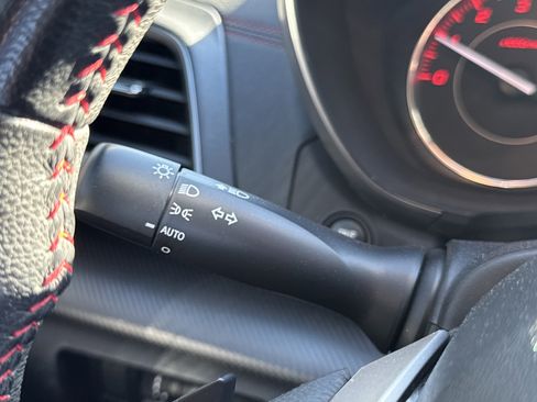 Used 2021 Subaru Impreza 2.0i Sport image 16