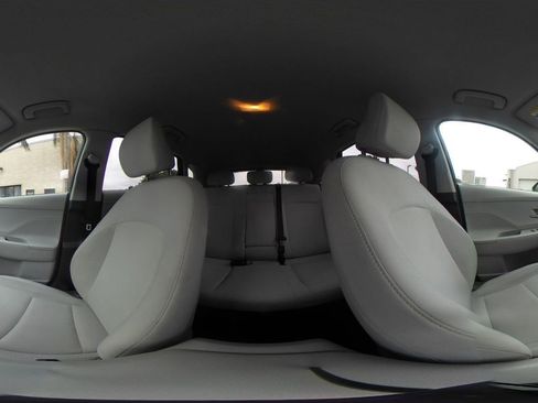 Used 2025 Hyundai Kona SEL image 41