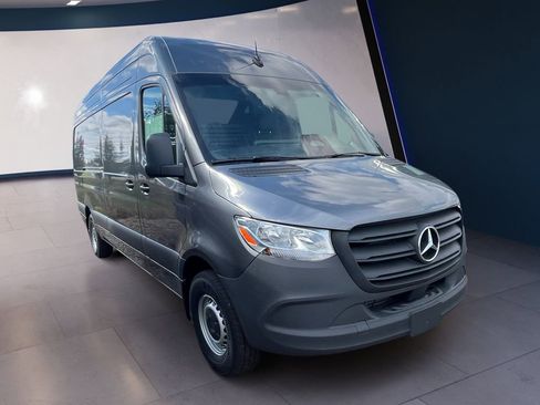 New 2025 Mercedes-Benz Sprinter 2500 image 4