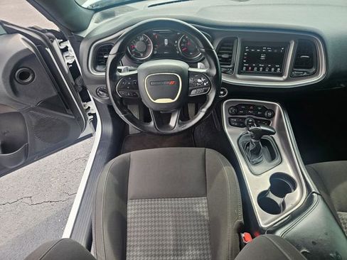Used 2022 Dodge Challenger GT AWD/4WD image 16