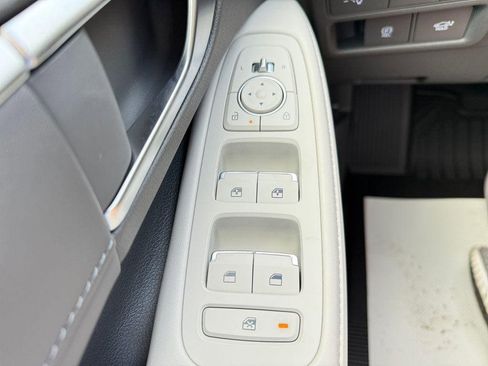 New 2025 Hyundai Sonata Limited image 19