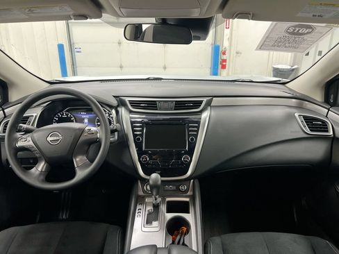 Used 2023 Nissan Murano S AWD/4WD image 10